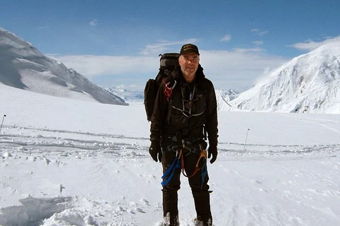 Cụ ông 68 tuổi muốn lập kỷ lục chinh phục đỉnh Everest