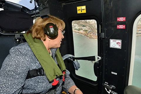Tổng thống Michelle Bachelet đi sơ tán. (Nguồn: Phủ tổng thống Chile)
