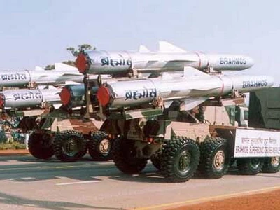 Tên lửa hành trình siêu thanh biến thể hiện đại BrahMos. (Nguồn: indianexpress.com)
