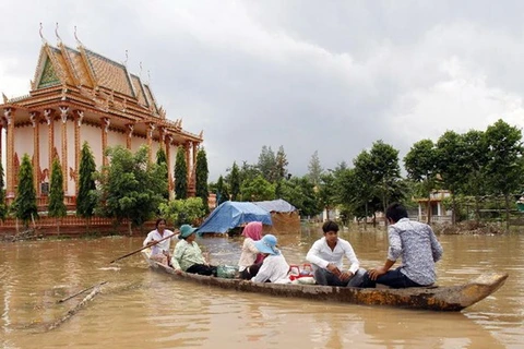 Ngân hàng ADB giúp Campuchia khắc phục hậu quả lũ lụt 