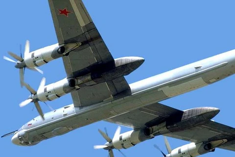 Máy bay ném bom của Nga bay gần không phận Anh