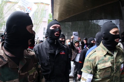 Đức: Nhiều phe nhóm ở miền Đông Ukraine không nghe Nga