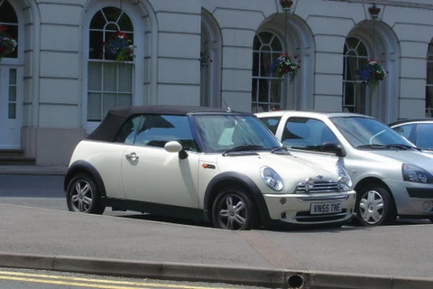 Mua xe bằng hình thức trả góp tại nước Anh tăng kỷ lục 
