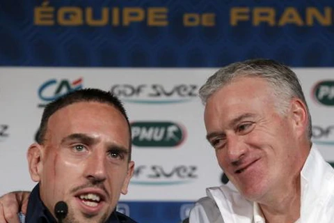 Tuyển Pháp chốt danh sách: Deschamps "đánh bạc" với Ribery
