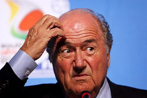 Chủ tịch FIFA Blatter trên "ghế nóng" trước thềm World Cup