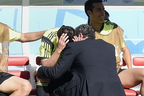 [Video] David Villa rớt nước mắt khi bị del Bosque thay ra