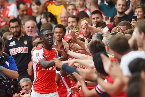 Sanogo lập "poker," Arsenal khởi đầu như mơ tại Emirates Cup