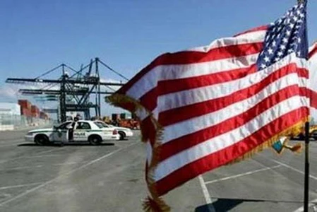 Thâm hụt thương mại Mỹ giảm mạnh trong tháng 6 vì giảm nhập dầu