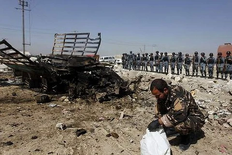 Đánh bom liều chết ở Afghanistan, gần 40 người thương vong 