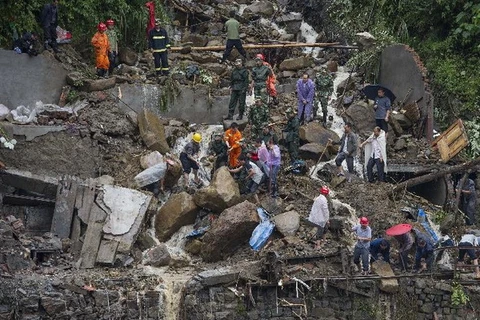 Trung Quốc: Mưa lũ quét qua Trùng Khánh, 11 người thiệt mạng