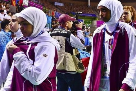 ASIAD: Bóng rổ nữ Qatar tẩy chay vì không được mang khăn trùm đầu