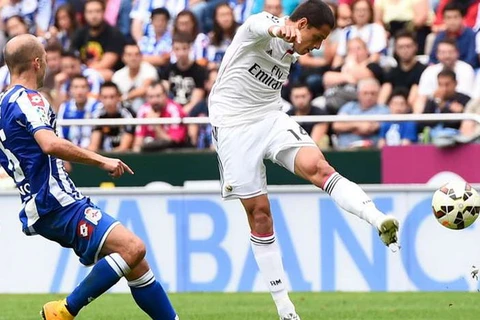 Cận cảnh siêu phẩm giúp Chicharito có danh hiệu đầu tiên ở Real