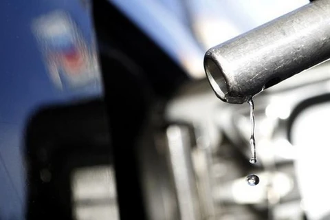 Giá dầu Brent "tụt" xuống mức thấp nhất trong gần bốn năm qua