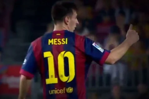 Messi ngang nhiên chống lệnh của HLV Enrique ngay trên sân