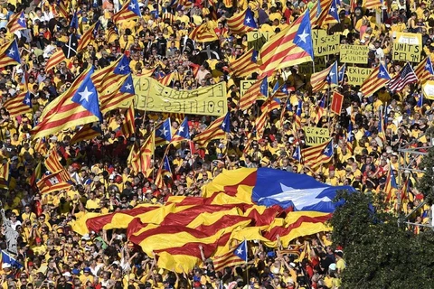 Vùng Catalonia sẽ vẫn tiến hành thăm dò dư luận về độc lập