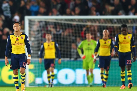 Kết quả: Arsenal thua ngược, Juventus thắng không tưởng