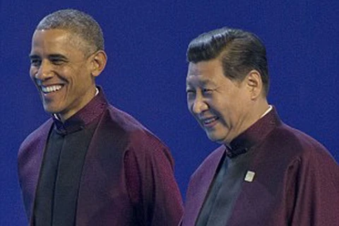 Cư dân mạng Trung Quốc bất bình vì ông Obama nhai kẹo cao su