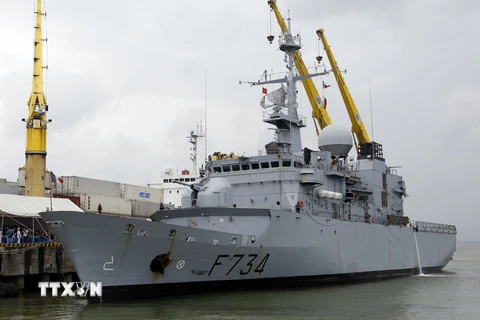 [Photo] Tàu tuần dương Vendemiaire của Pháp thăm Đà Nẵng
