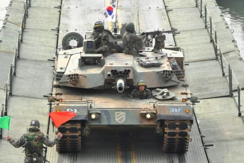 Hàn Quốc triển khai 100 xe tăng chiến đấu tự chế trước năm 2017
