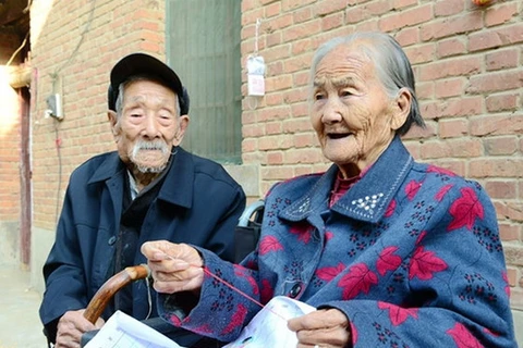 Cặp vợ chồng cao tuổi nhất thế giới với tổng số tuổi 217