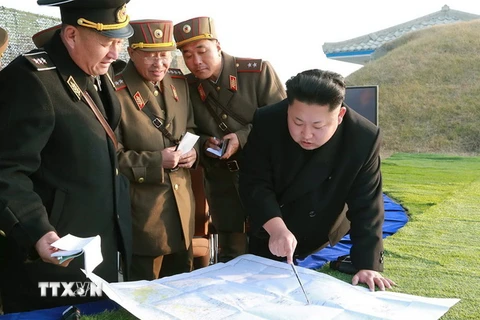 Nhà lãnh đạo Triều Tiên Kim Jong-un chỉ đạo tập trận quy mô lớn