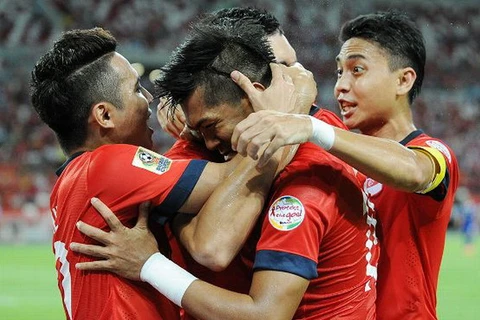 Thắng đậm Myanmar, nhà vô địch Singapore bừng sáng cơ hội đi tiếp