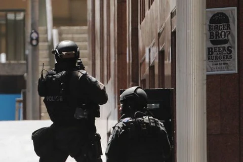 Cận cảnh các phần tử Hồi giáo bắt giữ con tin tại Sydney