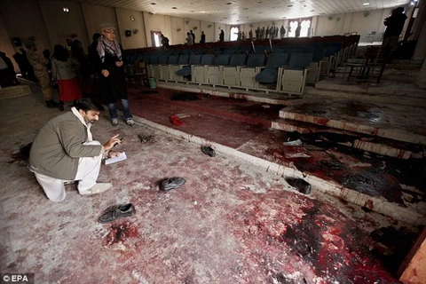 Cảnh tượng kinh hoàng sau vụ thảm sát trường học ở Pakistan