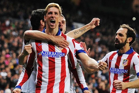 [Video] Fernando Torres lập cú đúp "chôn vùi" Real Madrid