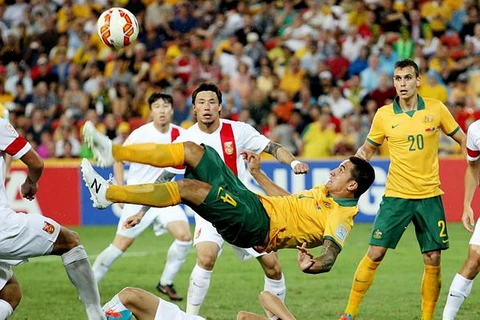 Cận cảnh tuyệt phẩm của Cahill "tiễn" Trung Quốc khỏi Asian Cup