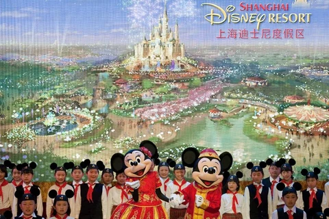 Công viên Disney Trung Quốc dời ngày mở cửa tới năm 2016
