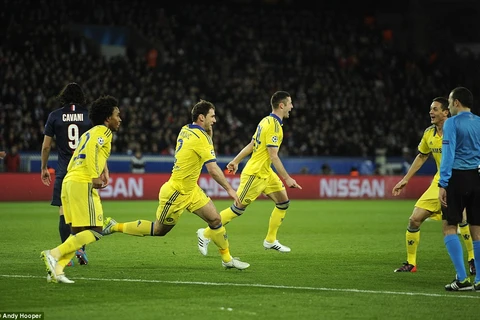 Kết quả Champions League: Chelsea giành lợi thế trên đất Pháp