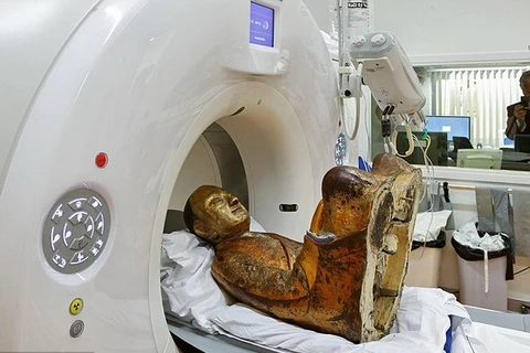 Phát hiện xác ướp thiền sư trong tượng Phật 1.000 tuổi nhờ chụp CT