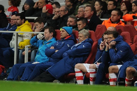 HLV Wenger cay đắng khi nói về thất bại tủi hổ của Arsenal