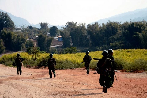 Đạn pháo của quân đội Myanmar rơi xuống lãnh thổ Trung Quốc 