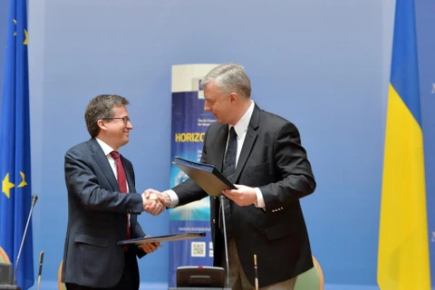 EU và Ukraine ký thỏa thuận liên kết về chương trình "Chân trời 2020"