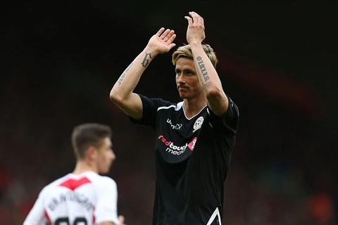 Torres ngỡ ngàng trước màn đón tiếp của cổ động viên Liverpool
