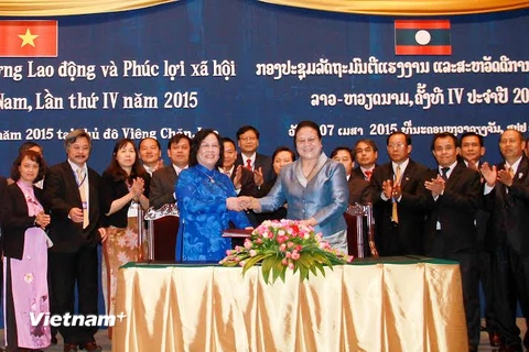 Việt Nam và Lào tăng cường hợp tác trong lĩnh vực lao động