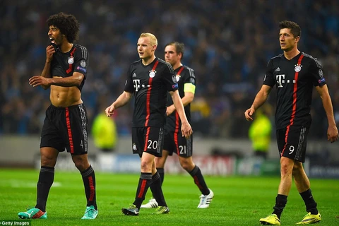 Kết quả: Bayern thua sốc, Barcelona đặt một chân vào bán kết