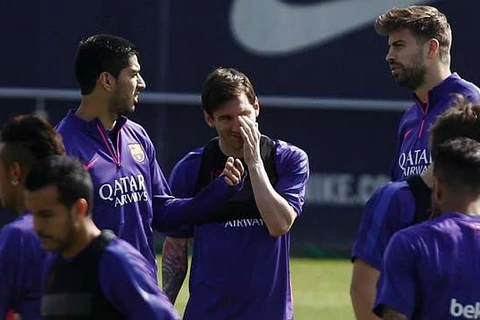 Messi và các cầu thủ Barcelona bất ngờ bị UEFA kiểm tra doping