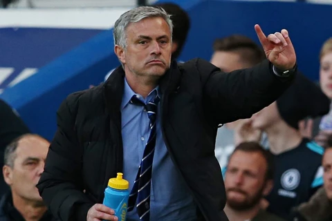 Jose Mourinho khiến trận đại chiến Arsenal-Chelsea "ngạt thở"