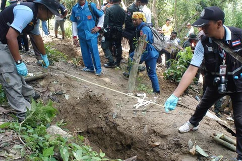 Tìm thấy 26 thi thể người tị nạn tại khu mộ tập thể ở Thái Lan