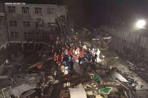 Ít nhất 11 người thiệt mạng trong vụ sập nhà máy ở Trung Quốc. (Nguồn: Xinhua)