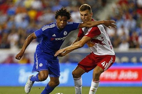 Loic Remy ghi bàn nhưng không cứu được Chelsea. (Nguồn: AP)