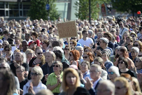 Khoảng 15.000 người dân Phần Lan đã tham gia tuần hành. (Nguồn: yle.fi)