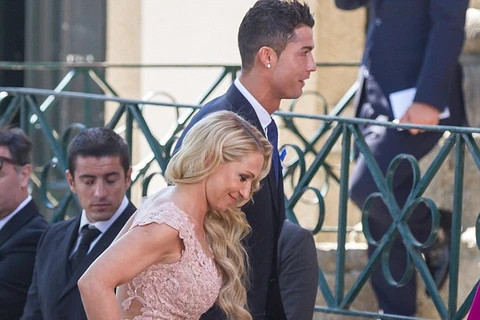 Ronaldo tại lễ kỷ niệm 10 năm ngày cưới của Jorge Mendes. (Nguồn: Daily Mail)