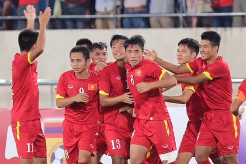U19 Việt Nam giành quyền vào chung kết sau chiến thắng U19 Lào 4-0.