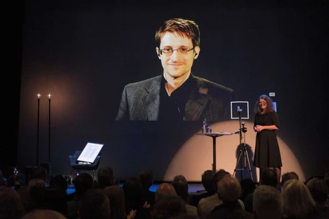 Viện Hàn lâm Văn học và Tự do Biểu đạt của Na Uy đã tiến hành buổi lễ trao giải mang tính tượng trưng cho Snowden.(Nguồn: AFP)