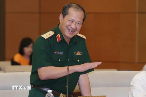 Trung tướng, Phó Tổng tham mưu trưởng Quân đội nhân dân Việt Nam Bế Xuân Trường phát biểu ý kiến. (Ảnh: Phương Hoa/TTXVN)