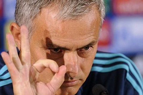 HLV Jose Mourinho tại buổi họp báo trước trận đấu. (Nguồn: AP)